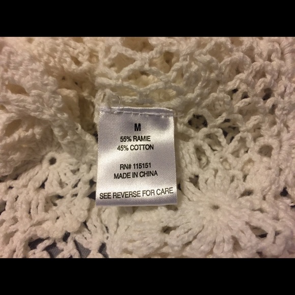 Romeo & Juliet Couture White Crochet Tank Top - Picture 6 of 6